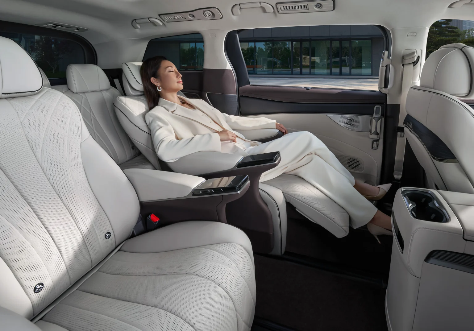 interior-1-1536x1073
