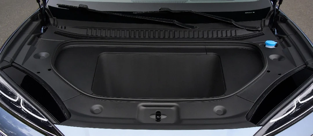 sealion7-interior-5